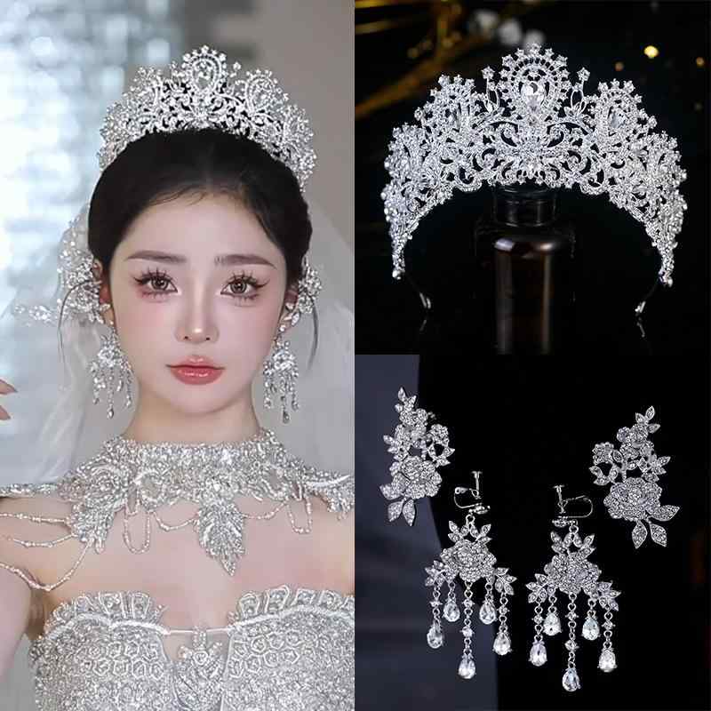 ティアラ レディース 王冠 髪飾り ヘッドドレス クラウン ウエディング ブライダル 花嫁 結婚式 披露宴 前撮り シルバー 合金 電気メッキ加工 ラインストーン ビジュー 水晶 高級感 華やか エレガント ゴージャス プリンセス