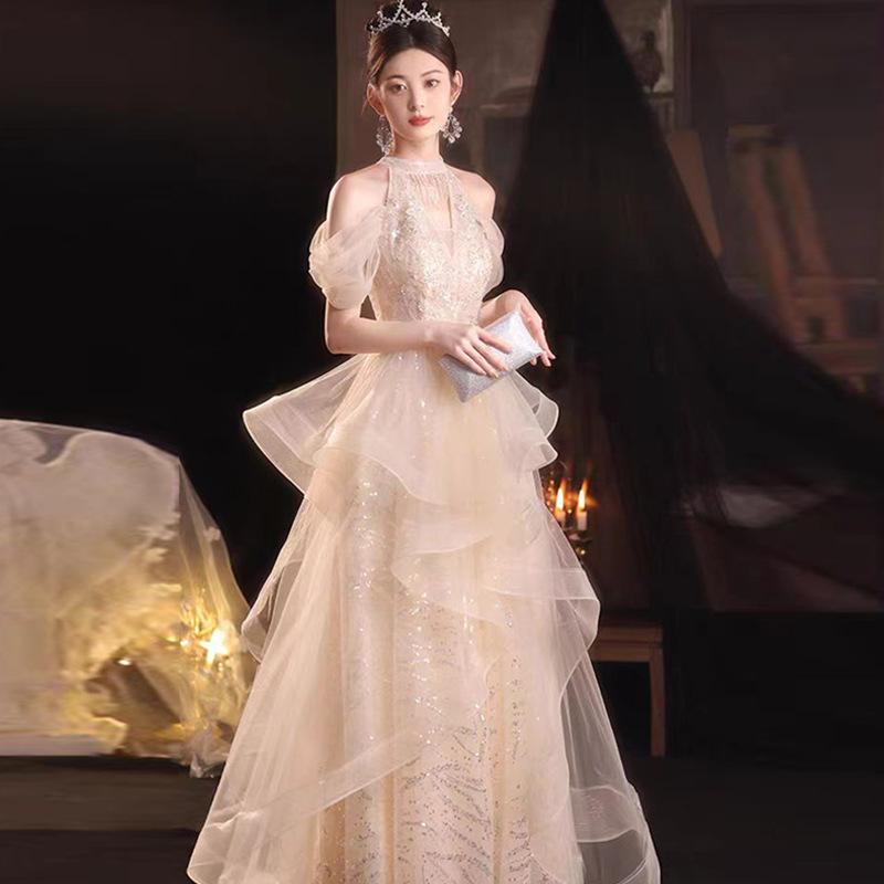 ロングドレス レディース パーティー用 イブニング 発表会 演奏会 結婚式 ワンピース マキシ ホルターネック Aライン ハイウエスト 三分袖 アセテート シャンパン 高級感 上品 お呼ばれ 体型カバー 華やか