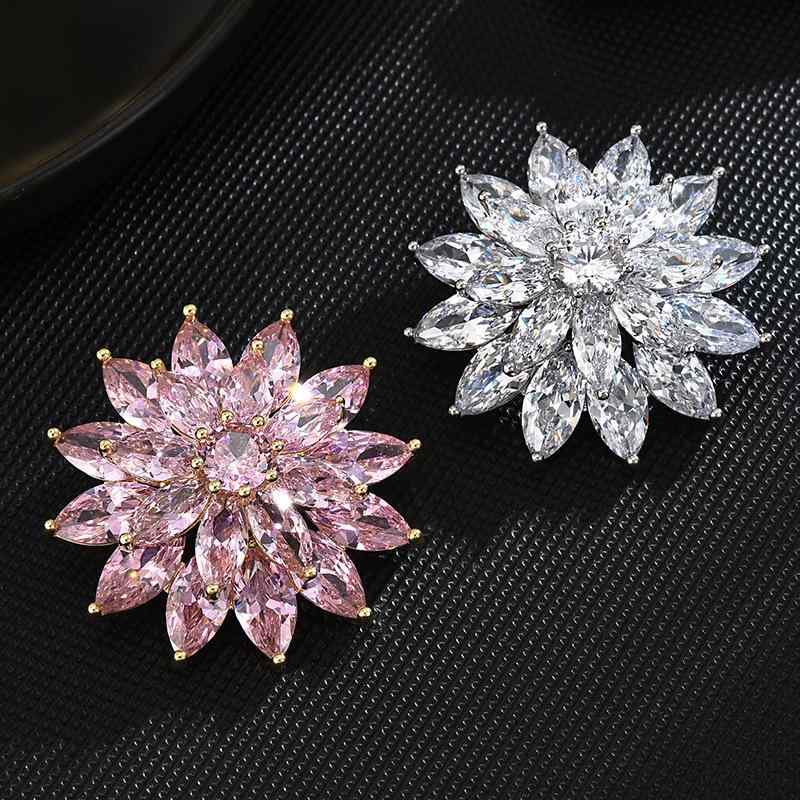 ブローチ レディース 女性用 雪の結晶 結晶モチーフ 胸飾り コサージュ ピンバッジ アクセサリー 秋冬 高級感 ジルコニア 華やか エレガント 上品 フォーマル 結婚式 パーティー 通勤 キラキラ ワンポイント アウター コート シルバー ピンク 4,412円