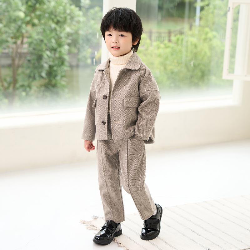 スーツ 男の子 フォーマル セットアップ キッズ 子供服 ベビー ジャケット パンツ 上下セット 紳士風 発表会 結婚式 七五三 イギリス風 かっこいい 秋冬 ベージュ ブラック カキ ボタン 高級感 ポリエステル 無地 長袖 柔らかい 襟