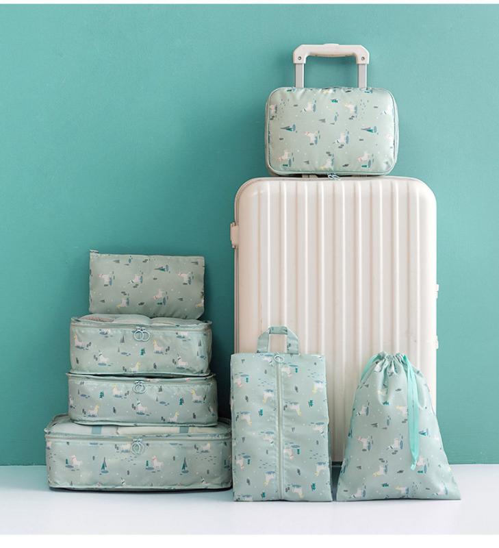 トラベルポーチ かわいい ユニコーン柄 ポリエステル メッシュ 防水 大容量 収納袋 下着 衣類 荷物 仕分け 整理整頓 軽量 持ち運び 便利 ファスナー 旅行 出張 帰省 引越し スーツ キャリーケース パッキング ピンク ベージュ 水色 4,801円