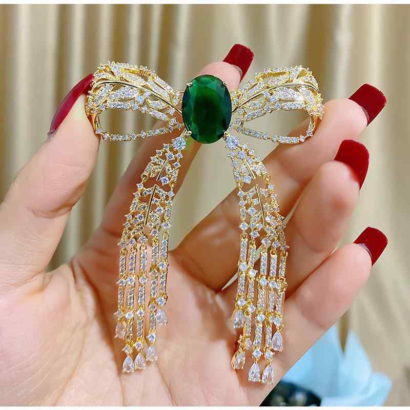 ブローチ メンズ レディース 鳳凰 フリンジ タッセル 中華風 エレガント チャイナドレス ワンピース アクセサリー レトロ ピン ジルコニア 高級感 秋冬 通勤 結婚式 パーティー 宮廷調 中国結び 華やか