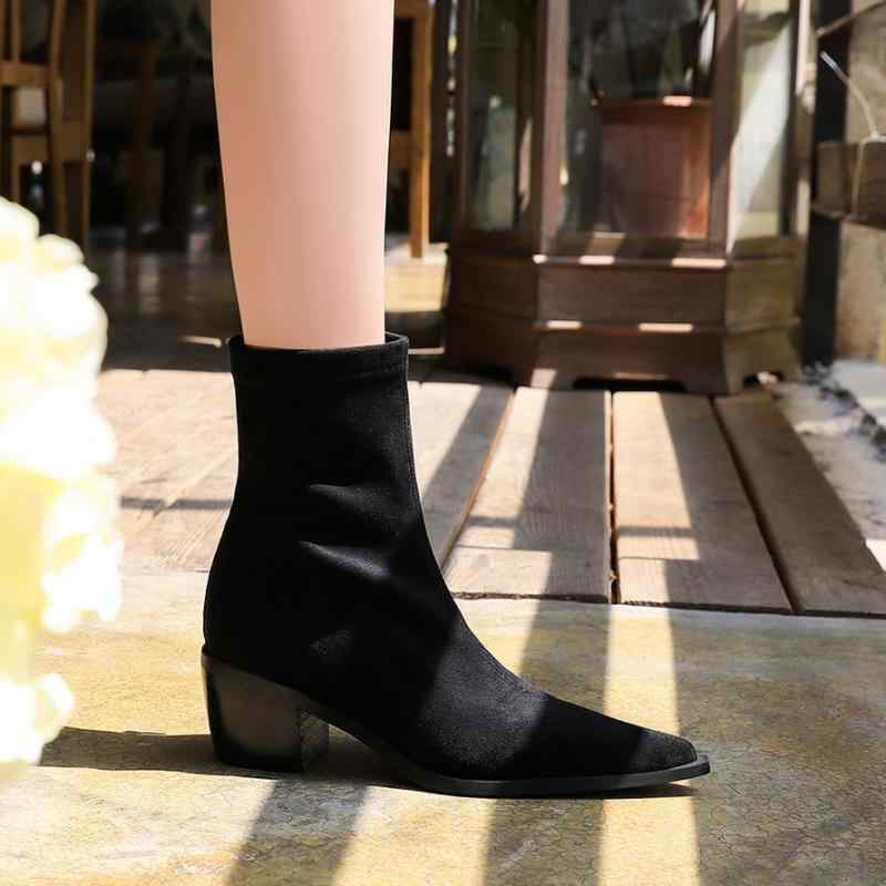 ショートブーツ レディース 秋冬 チャンキーヒール スエード ポインテッドトゥ 欧米風 ファッション セクシー 美脚効果 履きやすい サイドファスナー ブラック シンプル 通勤 通学 お出かけ カジュアル 無地 疲れにくい 安定感 婦人靴 上品