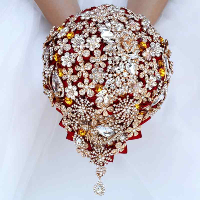 ウェディングブーケ レディース 結婚式 披露宴 前撮り 花束 ハンドメイド ラインストーン ビジュー 水滴型 ティアードロップ クリスタル サテンリボン 高級感 豪華 キラキラ ゴージャス エレガント アクセサリー 赤