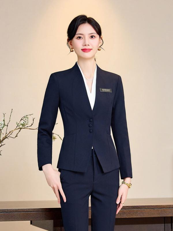 スーツ レディース 女性用 秋冬 セットアップ 事務服 ジャケット パンツ スカート シャツ ブラウス 高級感 きれいめ エレガント 通勤 受付 ストレッチ素材 上品 華やか ネイビー グレー ブラック ポリエステル