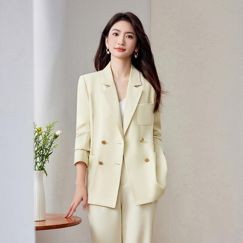 パンツスーツ レディース セットアップ 上下セット テーラードジャケット スラックス 事務服 正装 フォーマル オフィス 通勤 ビジネス リクルート 礼服 高級感 ボタン 無地 春秋 ストレッチ素材 イージーケア シワになりにくい 2点セット カジュアル