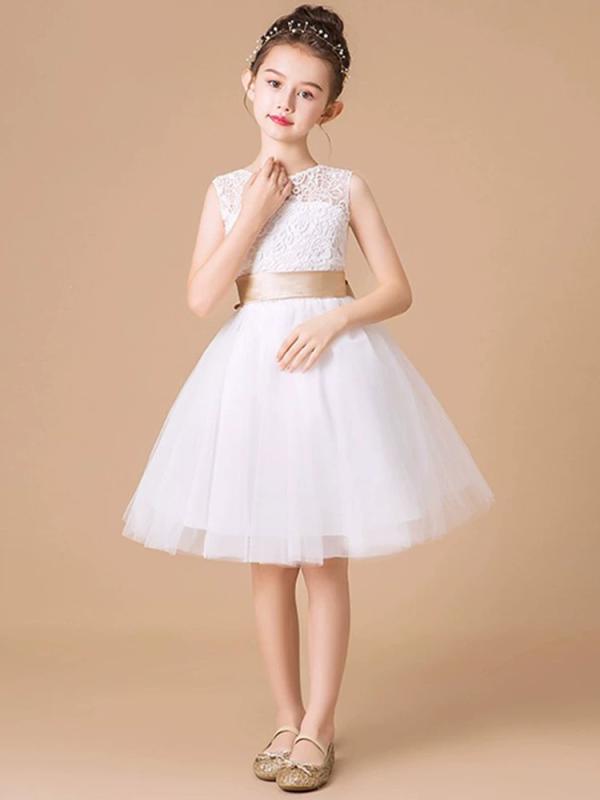 御召しもの うしろ帯 赤ちゃん用 キッズ 御坊っちゃん 小学生 御姫様 フォーマル チュール 告げ知らせる会 華燭の典 生まれ落ちる日 洋琴 御花うしろ帯 白いこと 象牙色 遊撃手丈 可愛らしい 窈窕たる 飛び切り感 オール時節