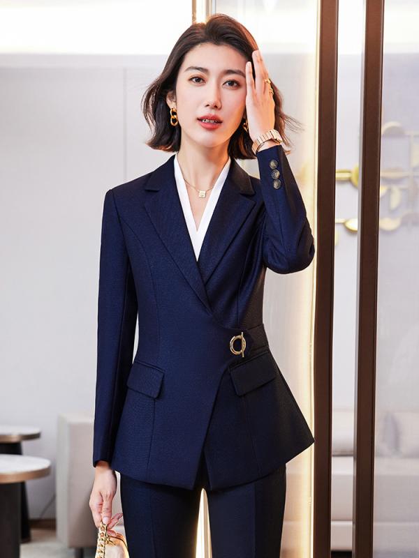 パンツスーツ レディース テーラードジャケット スラックス 3点セット シャツ ブラウス ビジネス オフィス 通勤 事務服 リクルート フォーマル エレガント 着痩せ 春秋 ポリエステル ワインレッド ブルー ブラック