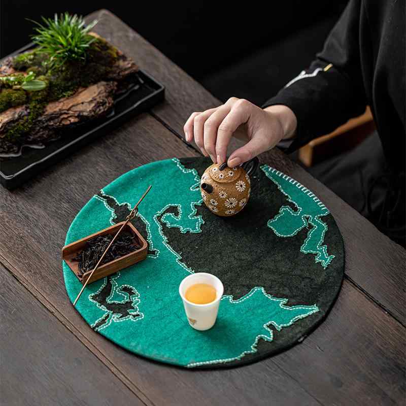 ティーマット 柿渋染め リバーシブル 刺繍 ハンドメイド テーブルランナー 和風モダン 丸型 角型 敷物 布製 茶道具 伝統工芸 ブラウン ナチュラル 雑貨 インテリア キッチン用品 高級感