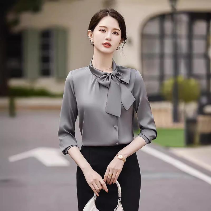 シャツ レディース 春秋 長袖 ブラウス トップス シフォン ボウタイ リボン スカーフカラー エレガント 上品 事務服 仕事着 通勤 オフィス フォーマル 無地 白 ピンク グレー ポリエステル スリム ボタン 大人かわいい きれいめ