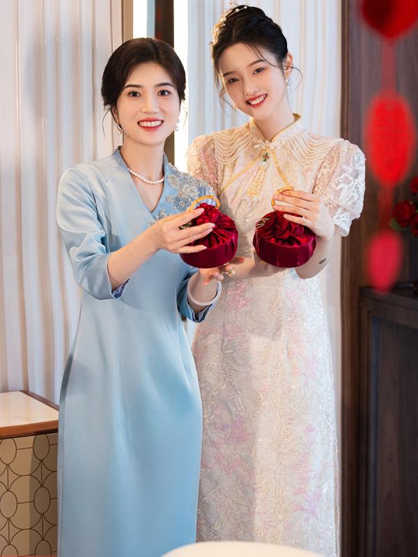 チャイナドレス レディース 礼服 結婚式 母親 披露宴 秋冬 ワンピース フォーマル Vネック 膝丈 Aライン 上品 高級感 ライトブルー ウール混素材 五分袖 立体装飾 ビーズ ミセス 40代 二次会 エレガント 10,416円