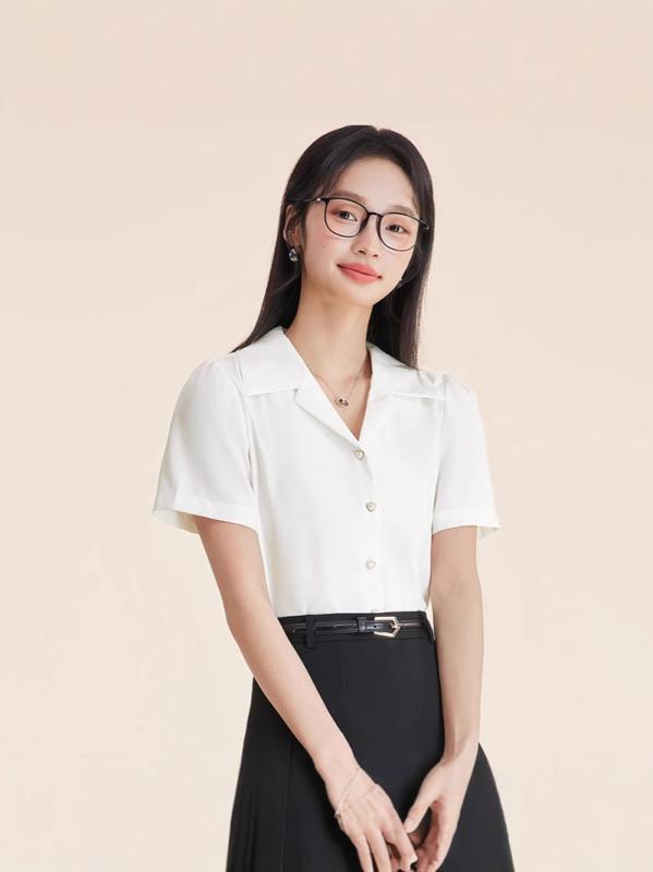 シャツ レディース ブラウス 半袖 Vネック セットアップ オフィス ビジネス 通勤 事務服 仕事着 形態安定 シワになりにくい スリム 細見え おしゃれ きれいめ 上品 カジュアル 夏 ポリエステル ストレッチ 白 青 黒 ボタン トップス 4,507円