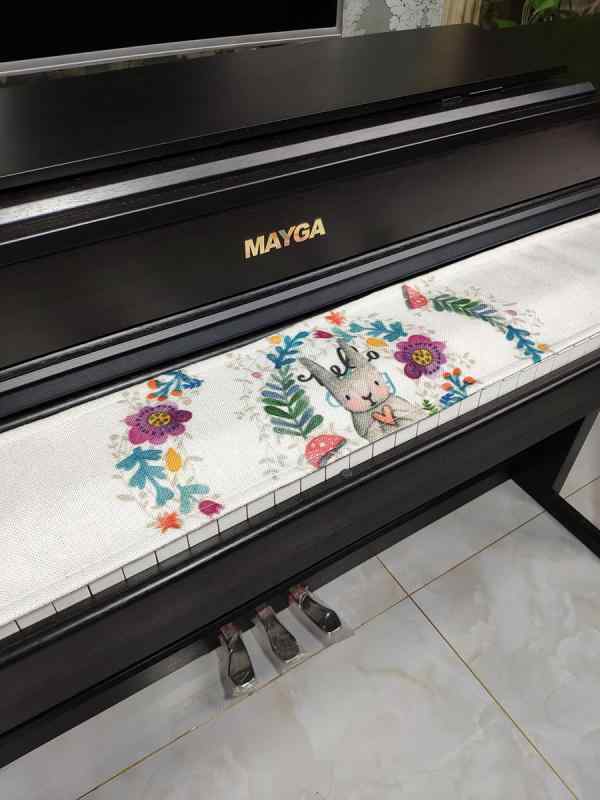 Piano cover, 88 keyboard, electronic keyboard protection, dustproof cloth, stain prevention, scratch guard, dust repellent, Scandinavian style, stylish, cute, rabbit, deer, zebra, animal pattern, interior goods, breathable material, durable, easy to maintain, instrument accessories
