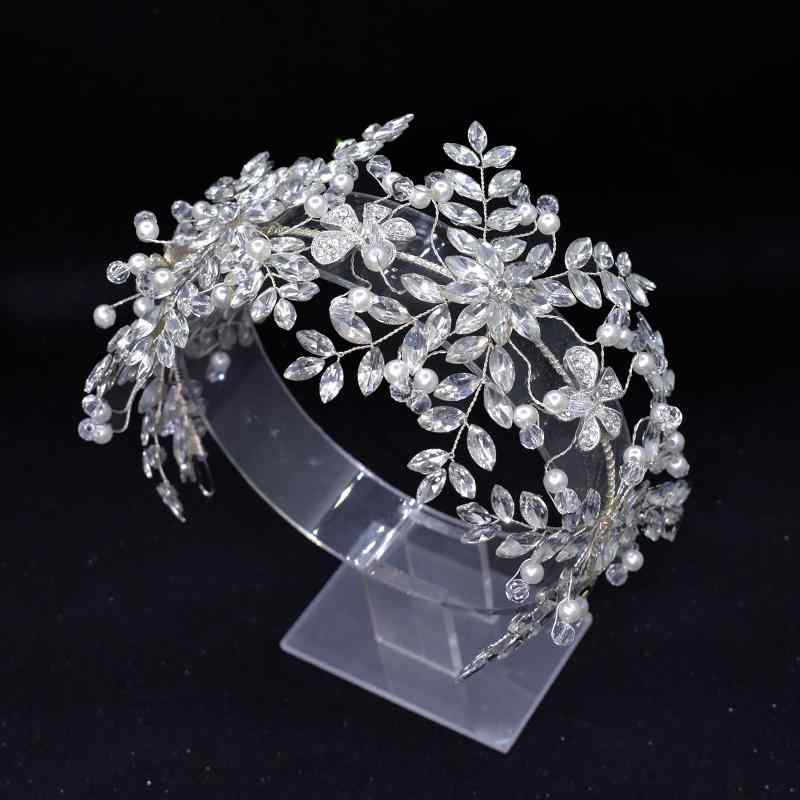 ヘッドドレス レディース カチューシャ ヘアアクセサリー ブライダル 花嫁 ウェディング 結婚式 披露宴 パーティー 二次会 髪飾り ハンドメイド ジルコニア 花 フラワー バタフライ 小枝 ワイヤー シルバー 華やか 上品 フォーマル