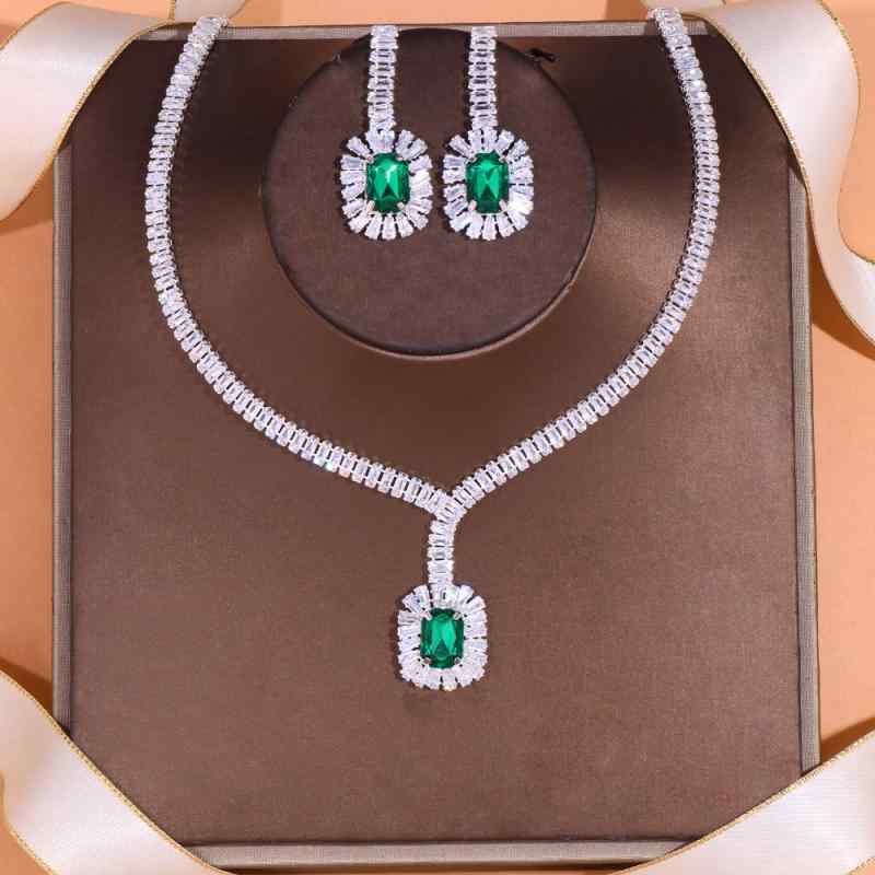 アクセサリーセット レディース ネックレス ペンダント ピアス エメラルド ジルコニア 高級感 結婚式 ウェディング パーティー フォーマル シルバー 電気メッキ加工 スクエア 幾何学 クリスタル 華やか ジュエリー