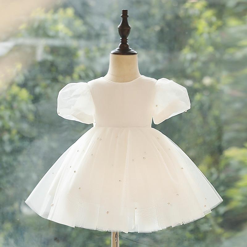ドレス 女の子 キッズ ベビー プリンセス ふんわり ホワイト 白 結婚式 発表会 誕生日 ワンピース レース リボン かわいい 清楚 高級感 オールシーズン 綿混 ポリエステル チュール フレア 裏地 衣装