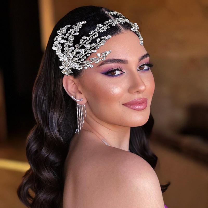 カチューシャ レディース ウェディング ブライダル 結婚式 ヘッドドレス ヘアアクセサリー シルバー 髪飾り ラインストーン ビジュー フラワー 花嫁 ハンドメイド パーティー フォーマル 華やか 上品 高級感