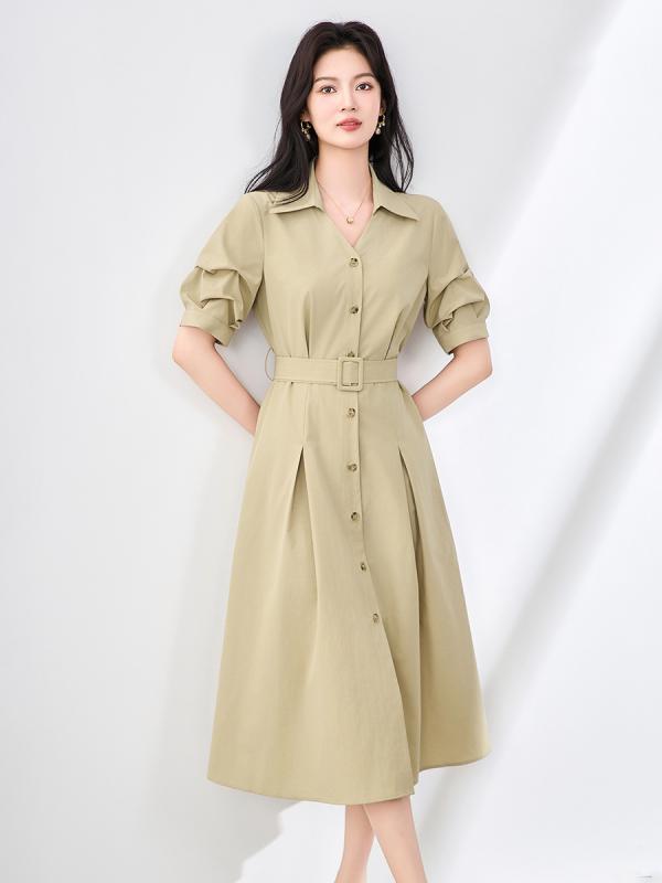 シャツワンピース レディース Aライン ロング丈 半袖 襟 Vネック ウエストマーク 着痩せ シャーリング パフスリーブ ボタン 無地 カーキ 春夏 通勤 事務服 オフィスカジュアル きれいめ 上品 高級感 ポリエステル|フロントップ店