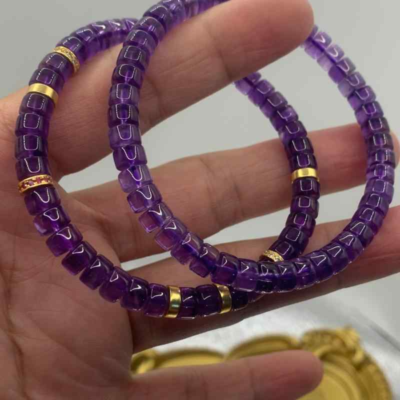 ブレスレット レディース メンズ 天然石 アメジスト 紫水晶 パープル 腕輪 念珠 数珠 アクセサリー ジュエリー 癒し ラッキーアイテム お守り 高級感 かわいい おしゃれ ファッション オールシーズン 平玉 円盤 ナチュラル 精密加工