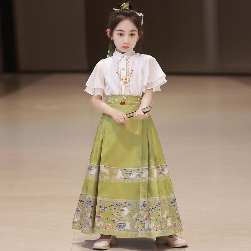 漢服 女の子 セットアップ キッズ 子供服 馬面裙 春夏 中国風 民族衣装 唐装 伝統衣装 2点セット 半袖 トップス スカート かわいい おしゃれ 高級感 グリーン レッド ネイビー ポリエステル お出かけ 発表会 イベント