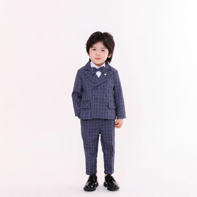 スーツ 男の子 キッズ セットアップ フォーマル 英国風 チェック柄 ピアノ発表会 司会 結婚式 礼服 ジャケット ベスト シャツ 蝶ネクタイ ブローチ パンツ 長袖 オールシーズン ブルー ネイビー 高級感 ボタン