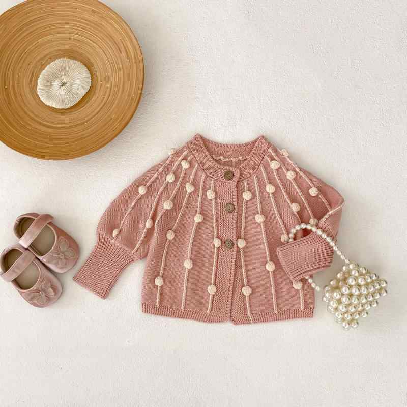 カーディガン ベビー 女の子 キッズ 子供服 セーター ニット 秋冬 長袖 クルーネック フードなし 綿 コットン ポンポン バイカラー ハンドメイド 手編み 前開き ボタン カジュアル 欧米風 かわいい パールピンク