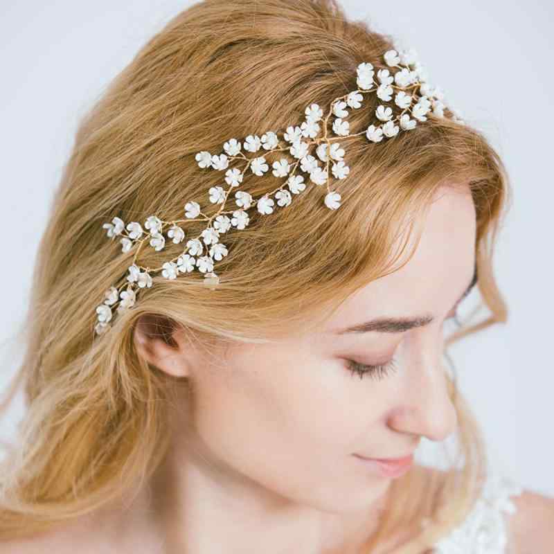 ヘッドドレス レディース ウェディング ブライダル 花嫁 ヘアアクセサリー 髪飾り カチューシャ リボン ハンドメイド 小花 ボタニカル ナチュラル エレガント 結婚式 披露宴 ホワイト シルバー ゴールド 春夏