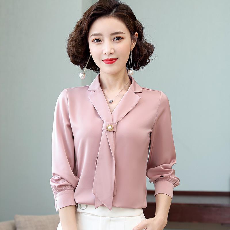 シャツ レディース 春秋 ブラウス 襟 長袖 トップス オフィスカジュアル 通勤 事務服 サテン シフォン インナー 上品 前開き ボタン ボウタイ タイト スリム 無地 ピンク イエロー アプリコット