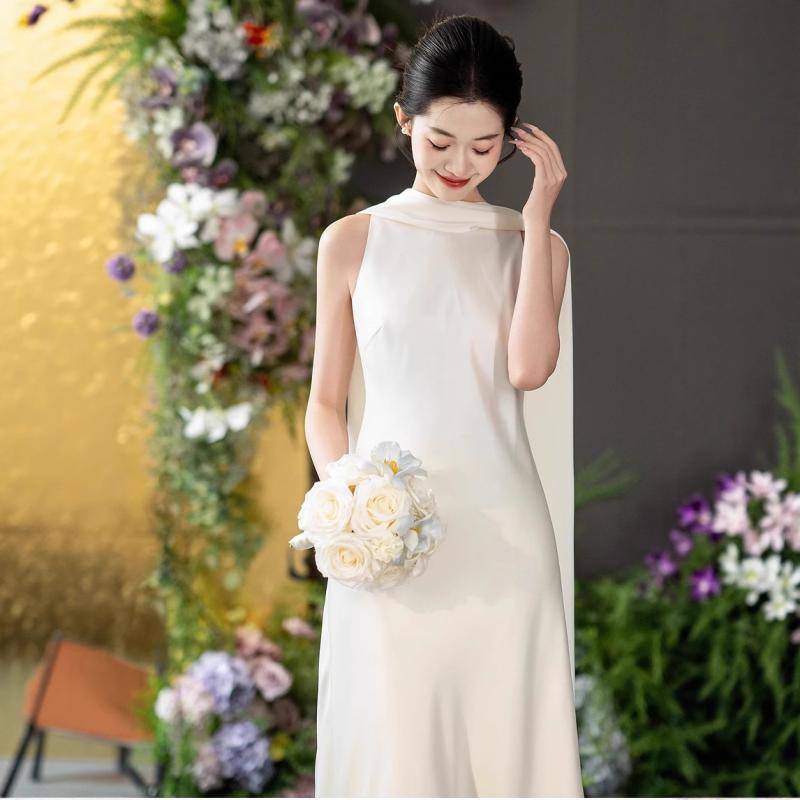 ドレス レディース ウェディング 花嫁 ホワイト 白 婚約 結婚式 二次会 ホルターネック ノースリーブ Aライン ハイウエスト スリム  エレガント 上品 フォーマル ロング丈 春夏 無地 シンプル