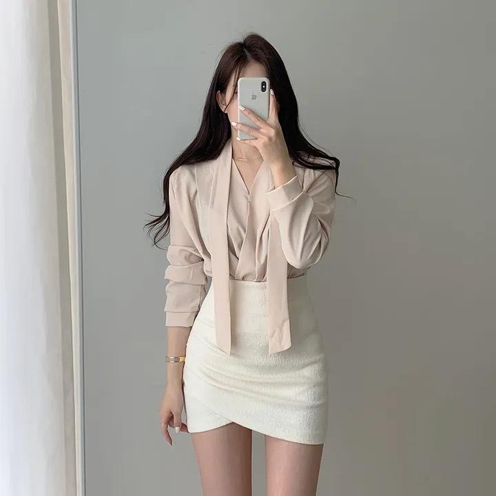トップ レディース 春夏 長袖 V素っ首 シュロの葉 韓国流行り物 御姫様捩り 無地 シェニール 白いこと サクラ色 トップス プルオーバー ゆったり 女子らしい 窈窕たる 好いたらしいめ 通い  可愛らしい 今めかしい