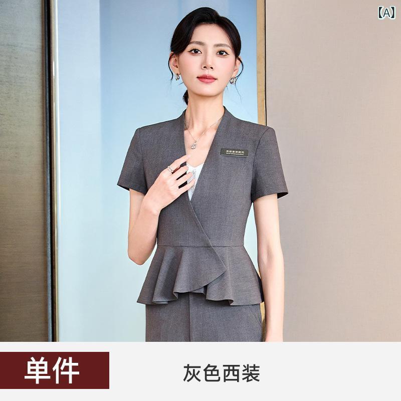 セットアップ レディース 半袖 ジャケット スーツ 上下セット 春夏 制服 事務服 ユニフォーム 接客 受付 美容院 フォーマル 上品 スリム 膝丈 タイト 無地 ポリエステル 伸縮性 ボタン グレー ブラック ブルー 大きいサイズ