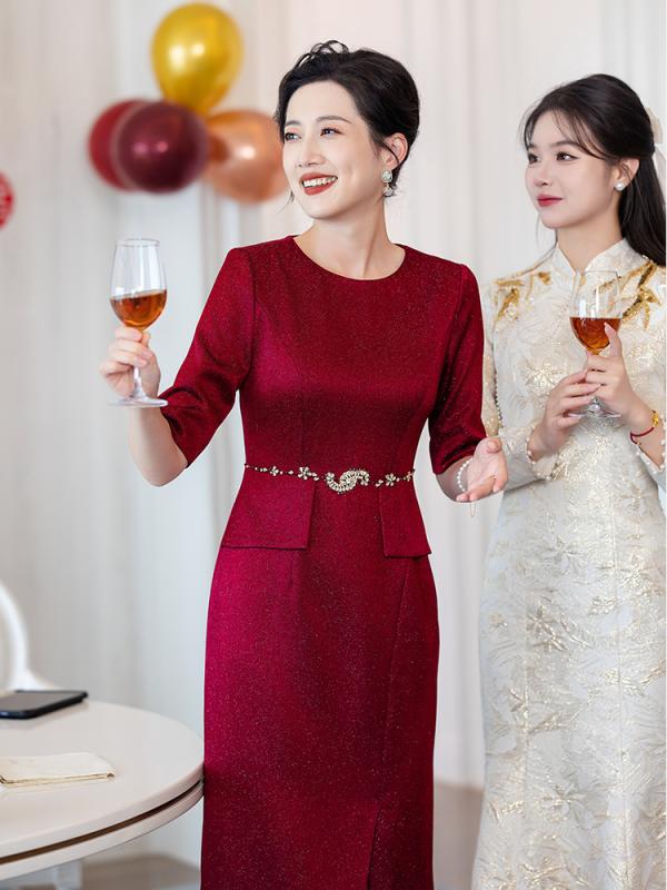 チャイナドレス レディース 母親 義母 結婚式 披露宴 お呼ばれ 礼服 ロングワンピース 50代 エレガント 華やか ビーズ 刺繍 膝丈 長袖 春夏 アセテート繊維 ポリエステル フォーマル ミセス きれいめ