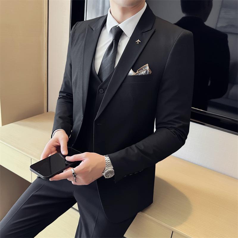 スーツ メンズ セットアップ 紳士服 礼服 スリーピース テーラードジャケット スラックス ベスト 細身 ボタン 麻 リネン コーデュロイ ピークドラペル ビジネス 結婚式 フォーマル 春秋 ブラック ネイビー ライトグレー