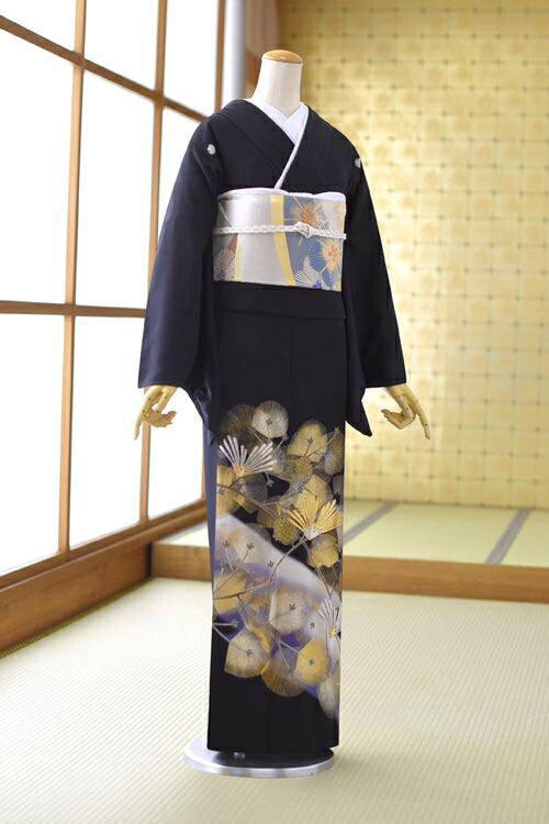 着物もんぺパンツ【黒】黒留袖 鷹 リメイクハンドメイド お正月 成人式 卒業式 着物リメイク 黒留袖 3ピースパンツスーツ ハンドメイド - メルカリ