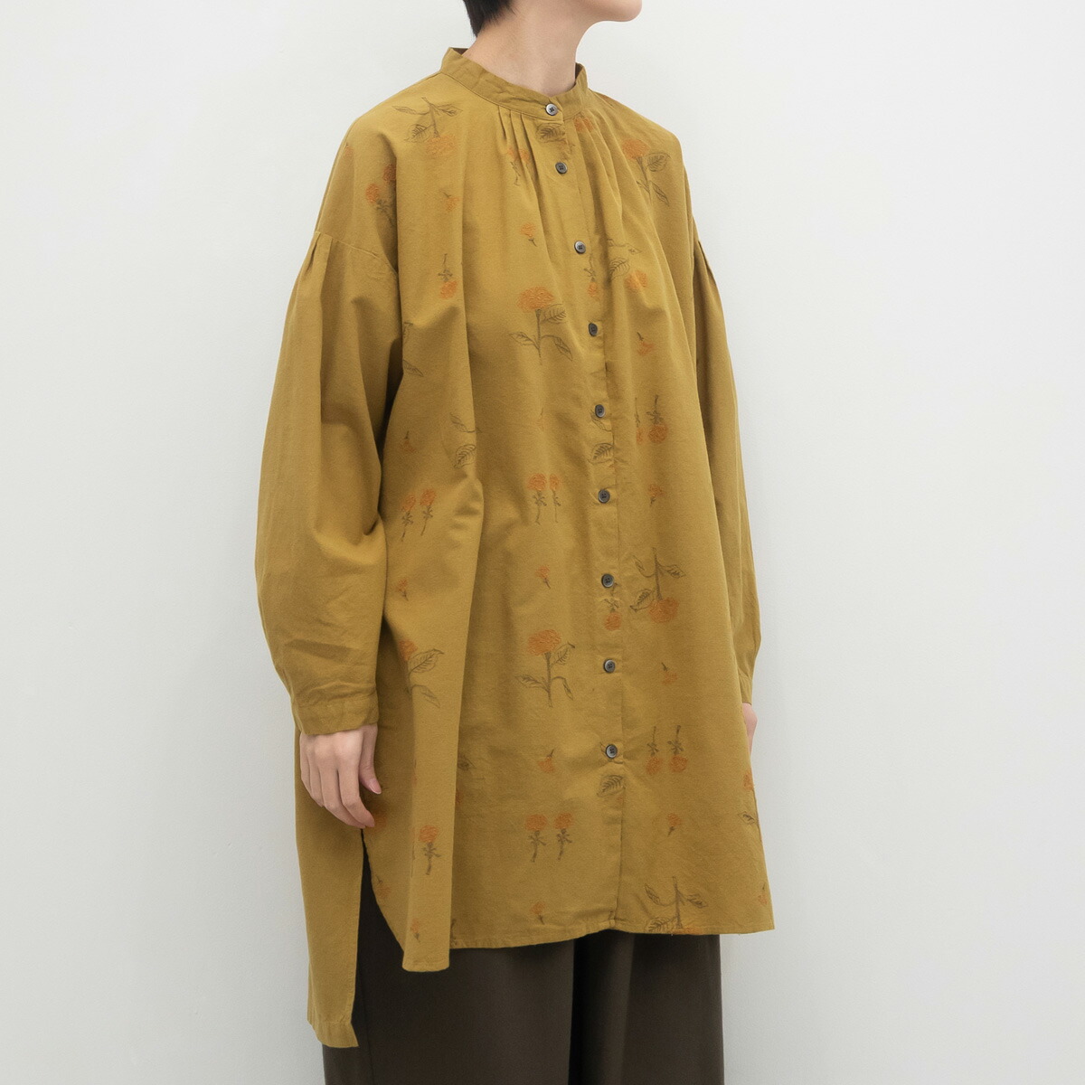 【SALE40%off】[公式ストア] SUN VALLEY サンバレー / コットン 平織 起毛 総柄 刺繍 スタンドカラー チュニック