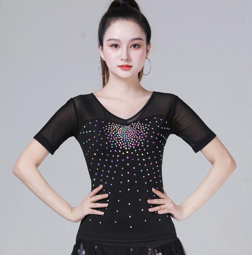 【新品未使用】TAKA ブラック 長袖 Vネック ダンス衣装 新品未使用】TAKA ブラック 長袖 Vネック ダンス衣装