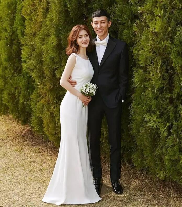 ウエディングドレス パーティードレス 披露宴 イベント 演奏会 発表会 花嫁 二次会ドレス 結婚式 格安フォーマルドレス 白 オシャレ 高級感 海外挙式 マーメイドライン カジュアル ビーチフォト 前撮り 後撮り フォトウエディング 花嫁ドレス シンプル サテンドレス 撮影