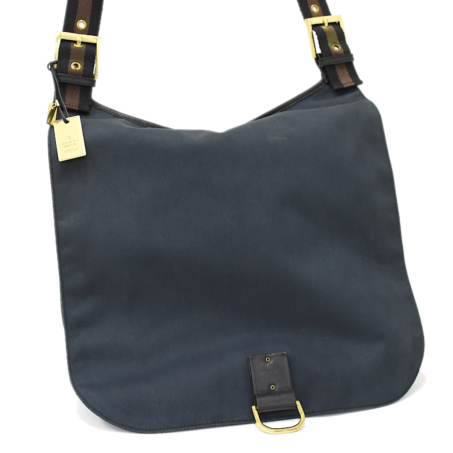 グッチ メッセンジャー ショルダーバッグ 90669 キャンバス レザー 送料無料 ブラック×ネイビー GUCCI 91%以上節約 グッチ メッセンジャー ショルダーバッグ 90669 2021人気新作 キャンバス レザー 送料無料 ブラック×ネイビー GUCCI 91%以上節約