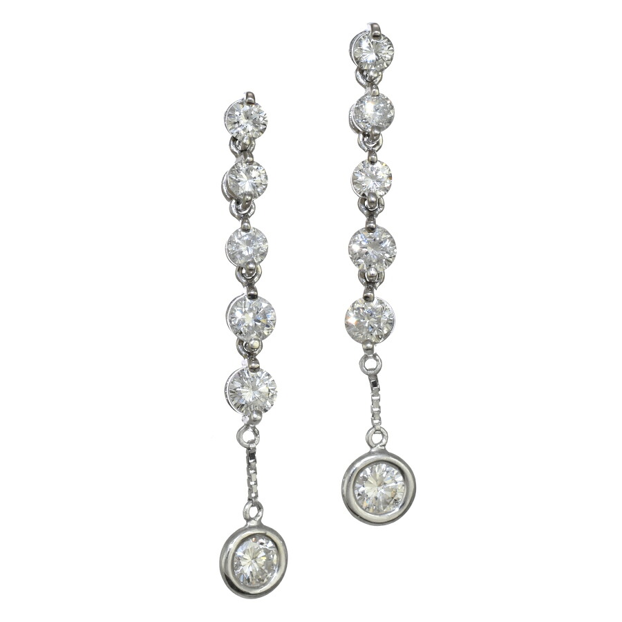 【中古】新品同様 ドロップ スイング ピアス K18ホワイトゴールド ダイヤモンド 0.86ct 0.82ct 両耳用 [美品][送料無料]｜ブランドリサイクルストアスマイル