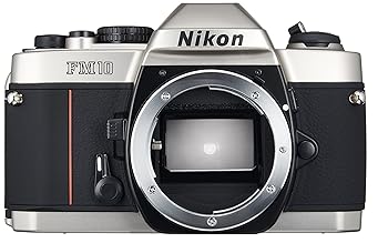 【中古】Nikon 一眼二眼レフ写真機 FM10 上半身
