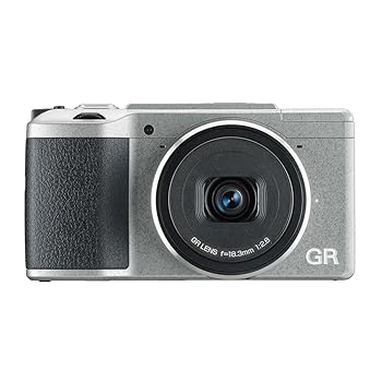 【中古】RICOH デジタル写真機 GRII Silver Edition APS-C大きさCMOS検知器 ローパスフィルタレス 175870