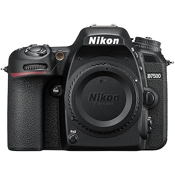 【中古】Nikon デジタル一眼二眼レフ写真機 D7500 上半身 黒いこと