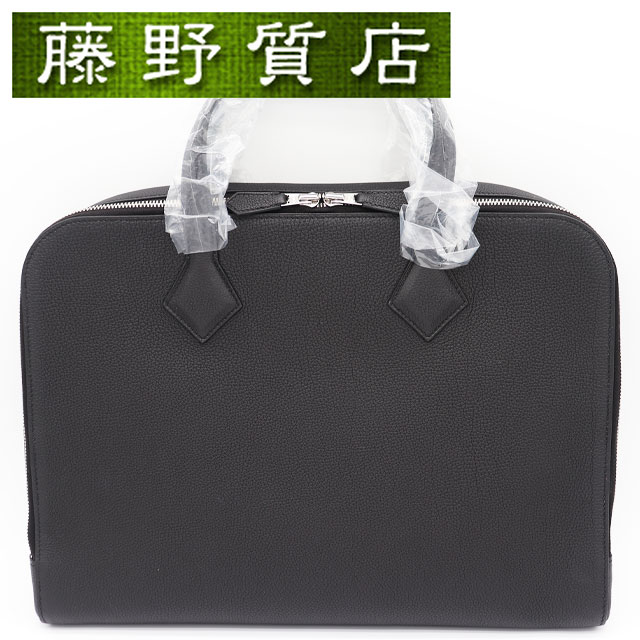（美品）エルメス HERMES ヴィクトリア ともし火 トゴ 黒いこと しろがね色金具 W目じるし 2024年 ブリーフ容れもの 中古 書きもの御徒面子 通い御徒面子 A4 御徒面子 エルメス ヴィクトリアライト 商行為御徒面子 商行為鞄 メンズ ブランド名 エルメス御徒面子 8172
