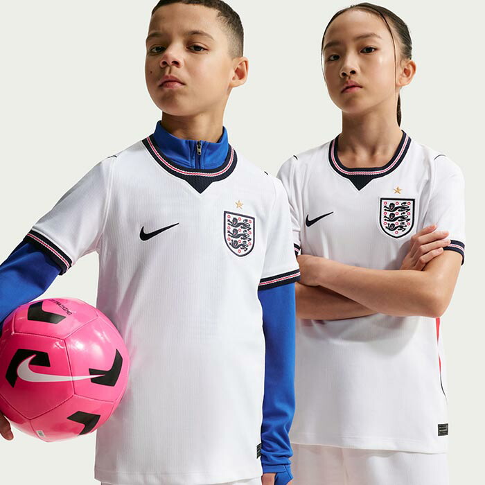 ナイキ お坊っちゃん イングランド 2026 養護ホーム 写し物 制服 NIKE 蹴球 プルオーバー 半袖 キッズ ちびっ子 (IB5111-100)