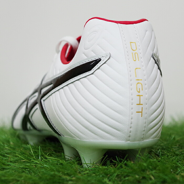 asics soccer cleats