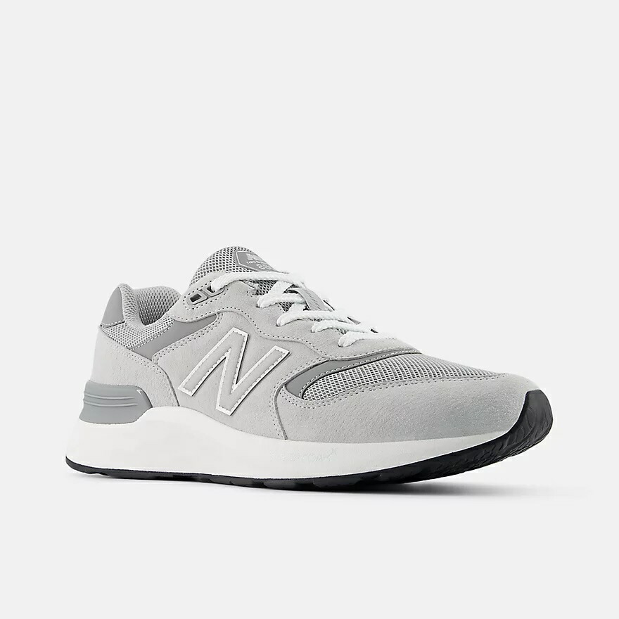ニューバランス New Balance メンズ ウォーキングシューズ フレッシュフォームX 880 V7 M8806HE 2E 4E ワイズ GREYカラー スニーカー｜富士スポーツ店