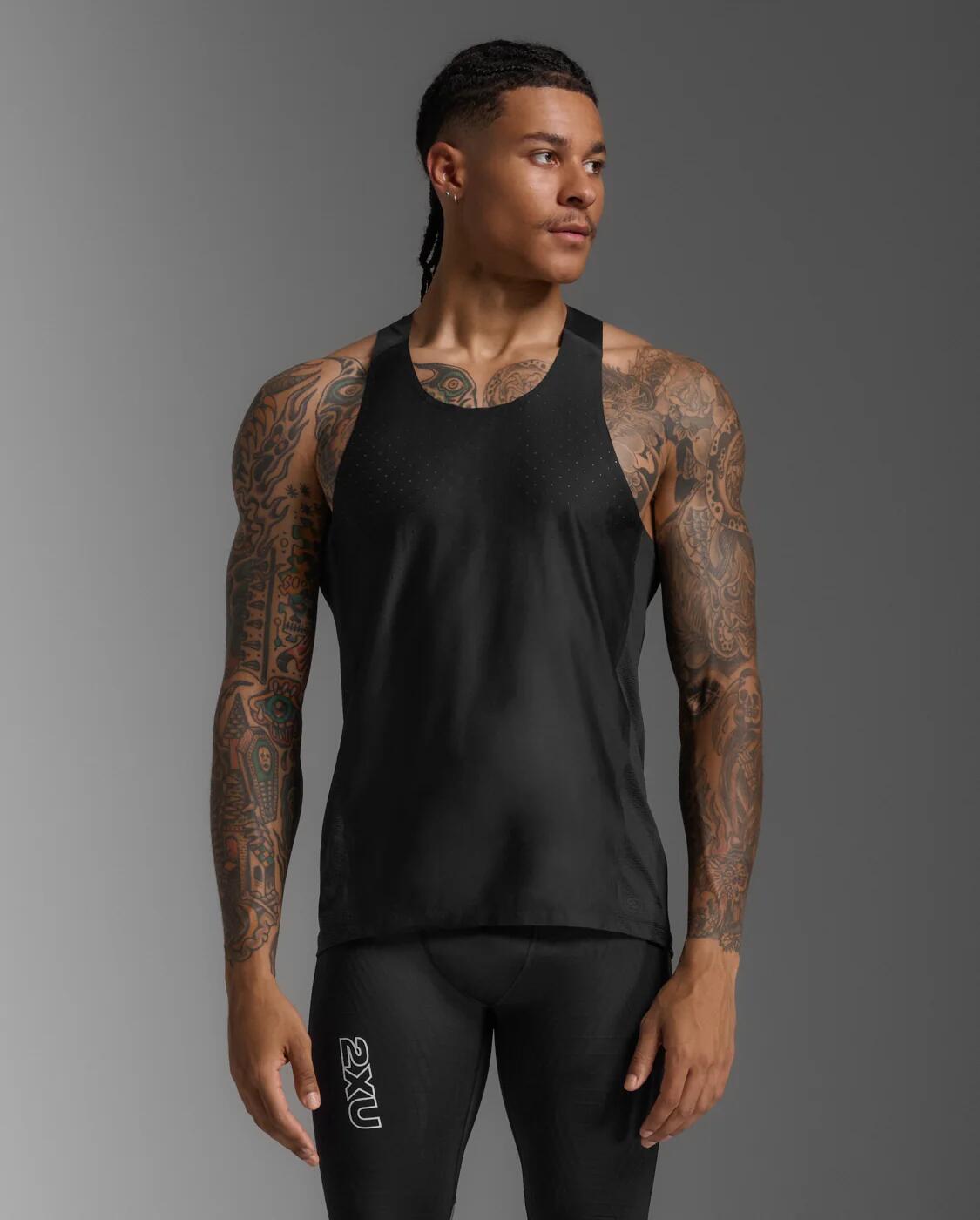 2XU ツータイムズユー メンズ ともし火機敏さ リアクト シングレット 駈けっくらティーシャツ 超通気性 超軽さ 照りかえす材 MR7375A BLK/BRF 黒いこと 電子メール便
