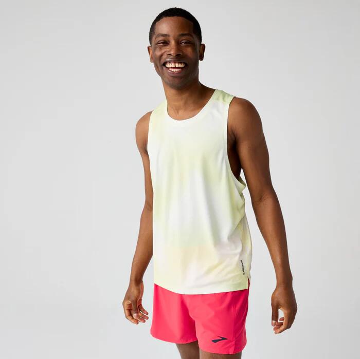 ブルックス BROOKS メンズ 短距離競走 シングレット プッディングテッド Dash Singlet Printed 駈けっくらプルオーバー 吸汗速乾 抗菌防臭 BAM5890 Y色つや 電子メイル便