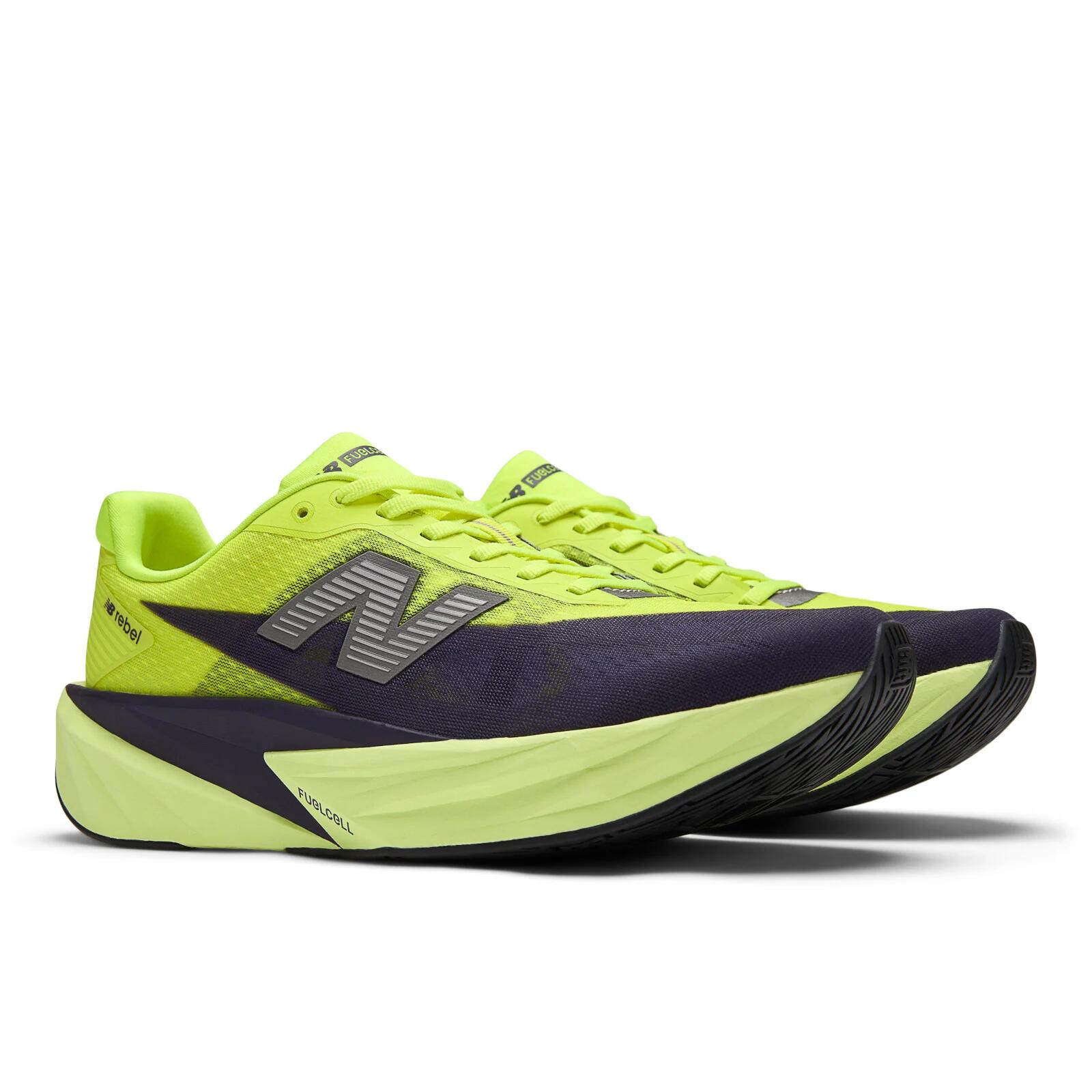 ニュー平衡にする New Balance メンズ 駈けっくらシューズ フューエルセル 気泡管水準器 V5 FuelCell Rebel MFCX4TR 2E 黒いこと 黄色