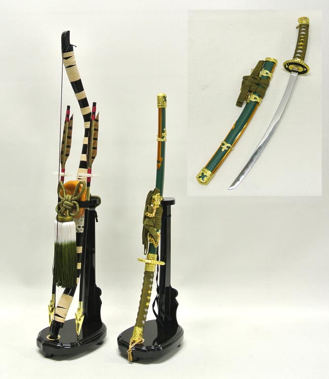 藤田人形店オリジナル鎧平飾り『飛翔鷹厚金飾り胴丸鎧金月鳳凰柄二曲本装屏風』